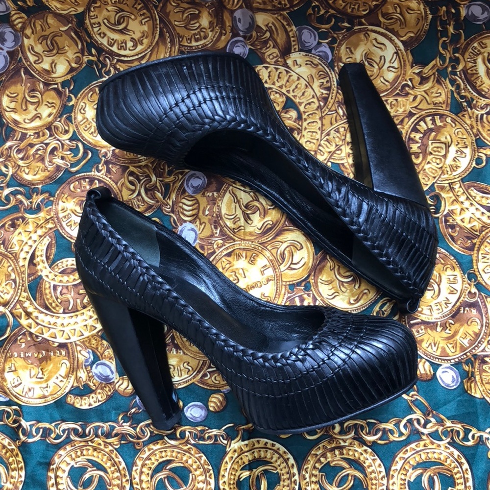 Dior Black Woven Leather High Heel Pumps - Picture 2 of 8